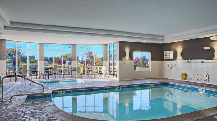 Hilton Garden Inn Merrillville Exterior foto